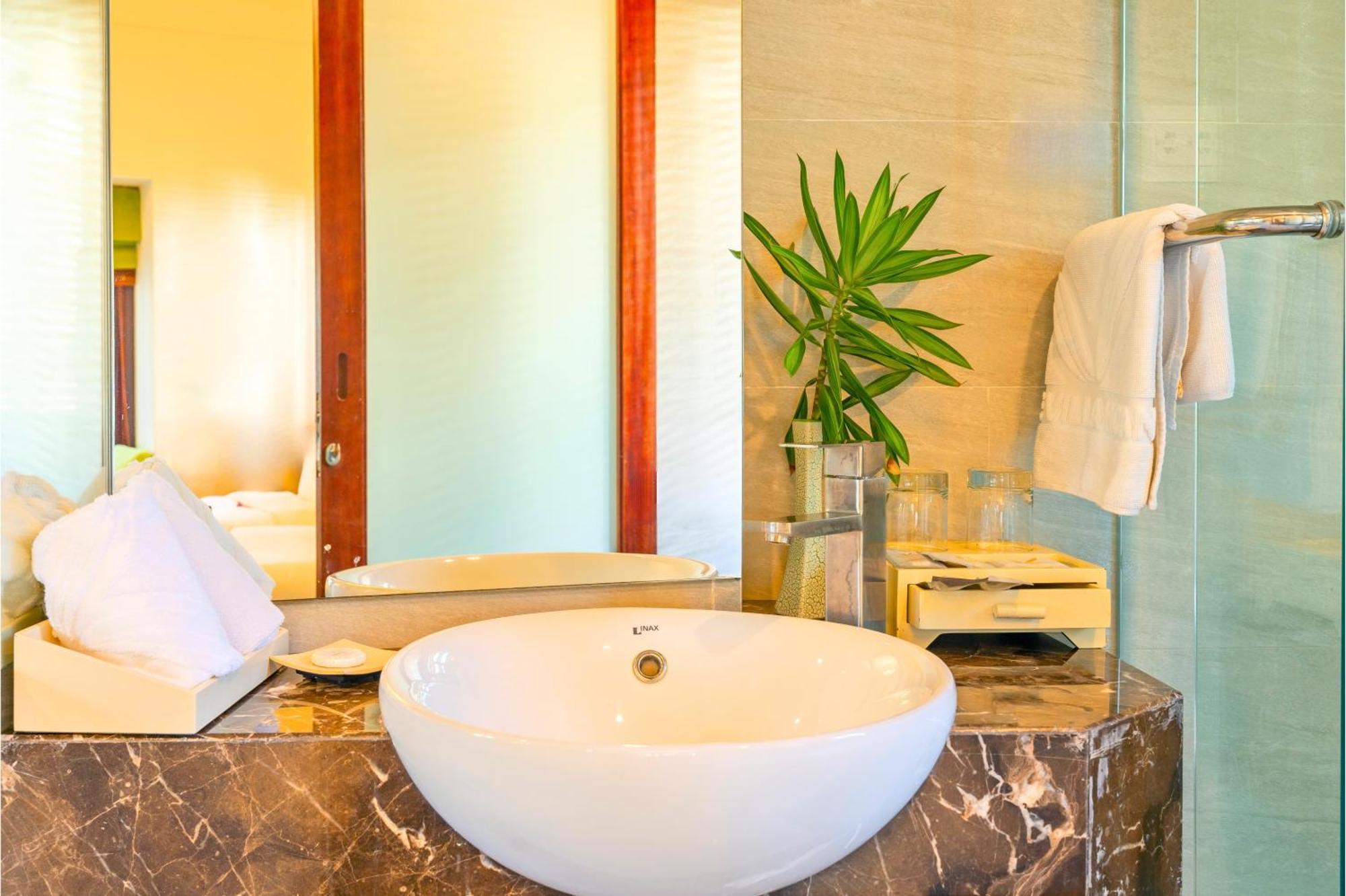 Happy Life Memories Hoi An Hotel & Spa Хой Ан Екстериор снимка